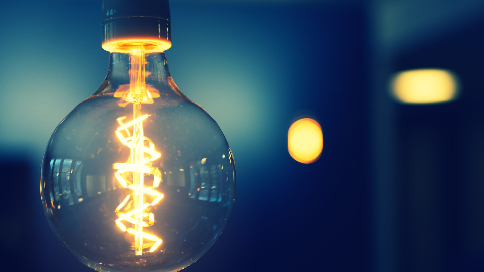 Comment trouver un contrat d’électricité moins cher en 2025 ?
